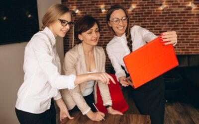 business-women-working_- texas corporate gifts