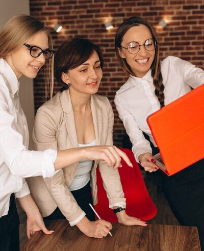 business-women-working_- texas corporate gifts