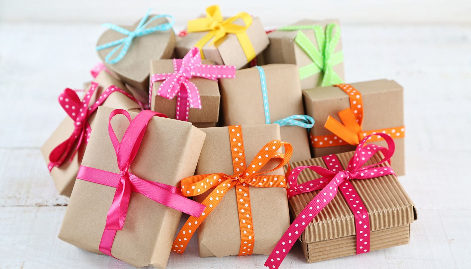 corporate gifts corporate gifts supplier in dubai corporate gifts supplier