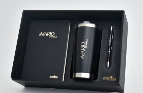 customized corporate gifts for employees-- corporate gifts uae