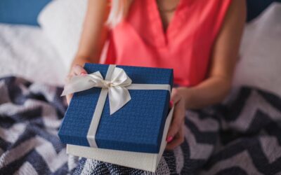 close-up-hands-holding-gift_-