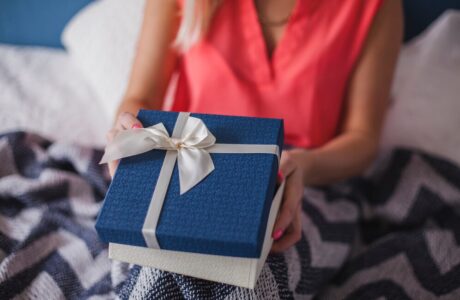 close-up-hands-holding-gift_-