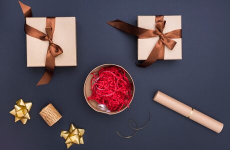 flat-lay-creative-gift-wrapping-assortment-dark-background_-