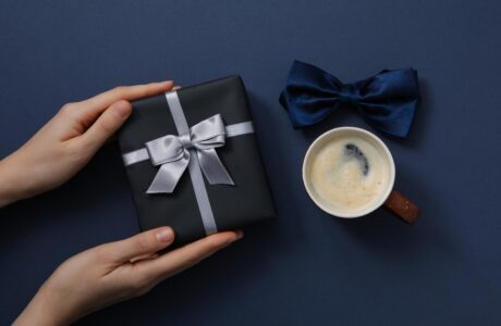 happy-father-s-day-composition-father-s-day-top-view_-