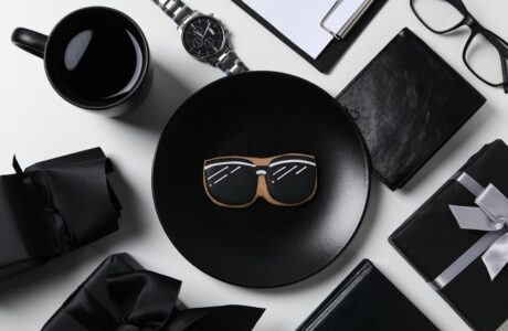 happy-father-s-day-composition-father-s-day-top-view_-