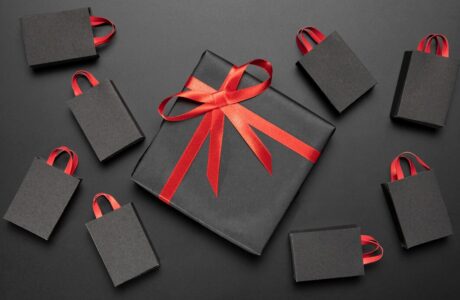 minimalist-black-friday-arrangement_-