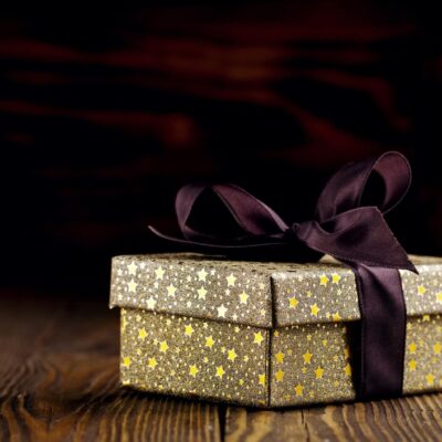 wrapped-gifts-christmas_-